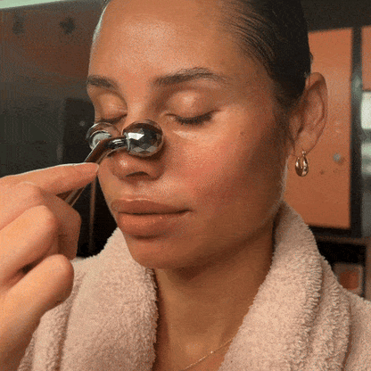 SKINN Face Refining Wand