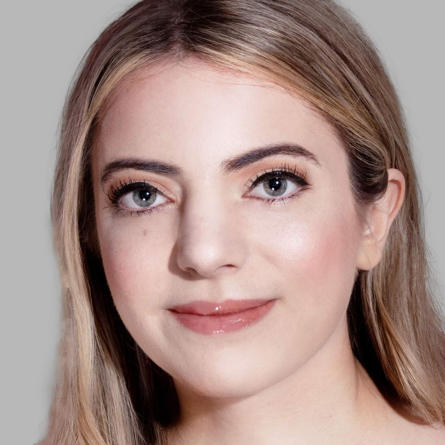 SKINN Foundation + Concealer